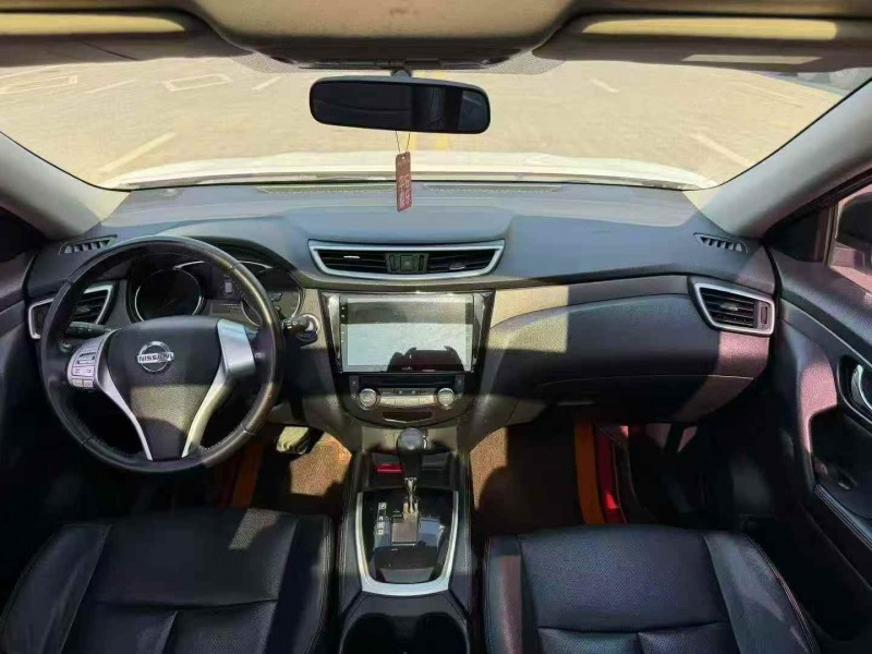 常德16年日产奇骏4