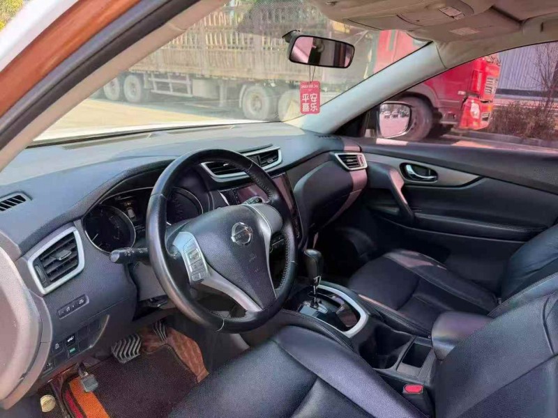 常德16年日产奇骏7