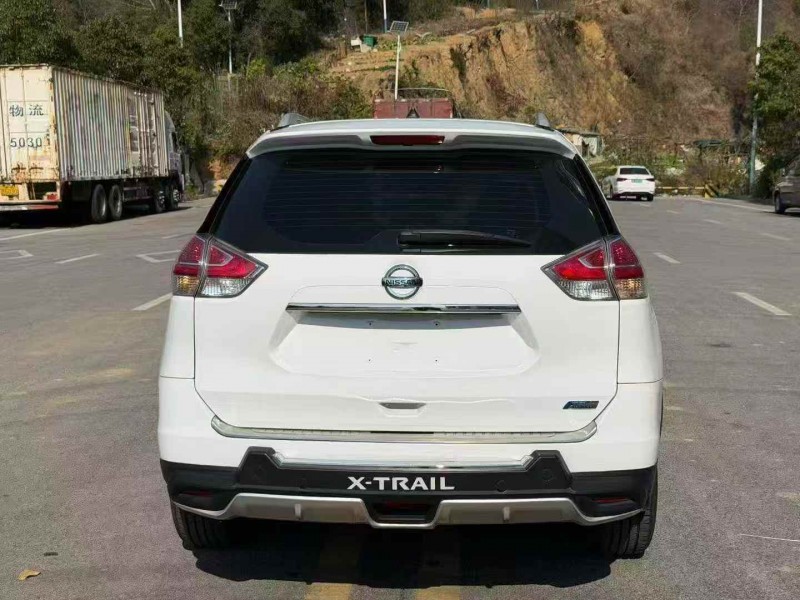 常德16年日产奇骏9