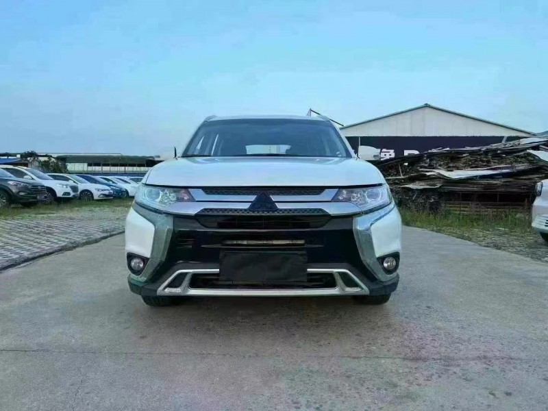 安阳19年三菱欧蓝德1