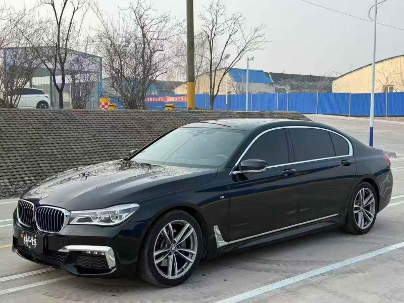 济宁19年宝马7系3