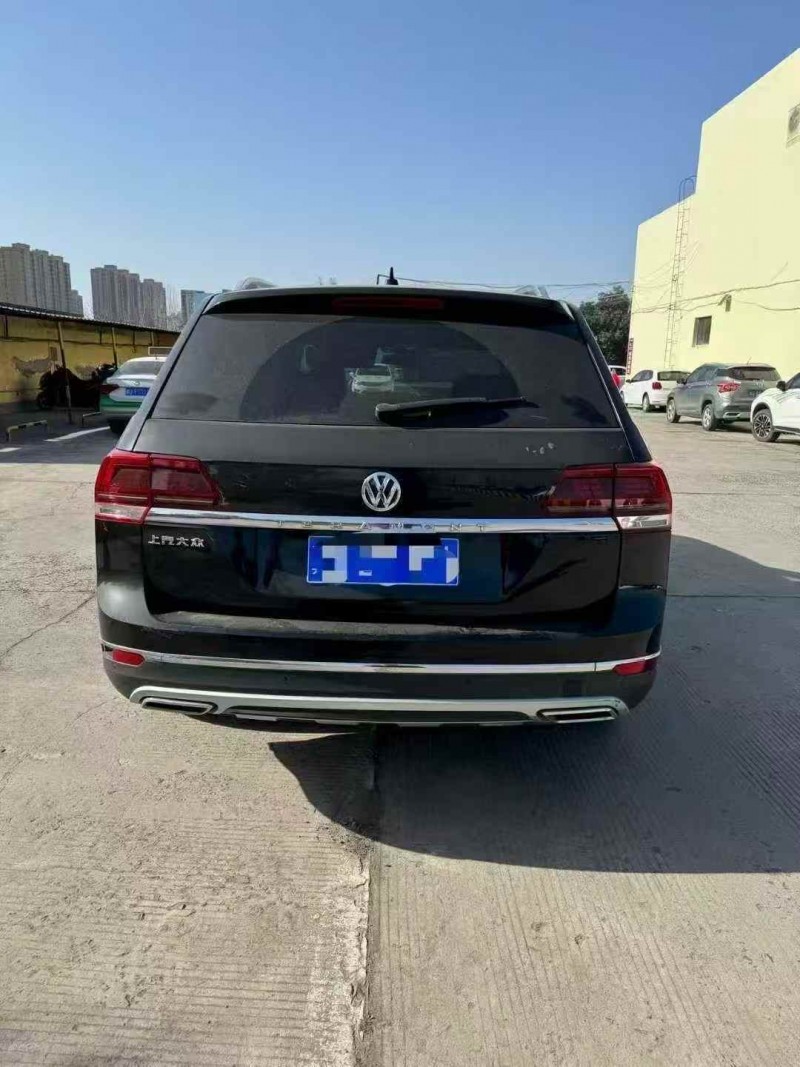 焦作19年大众途昂8