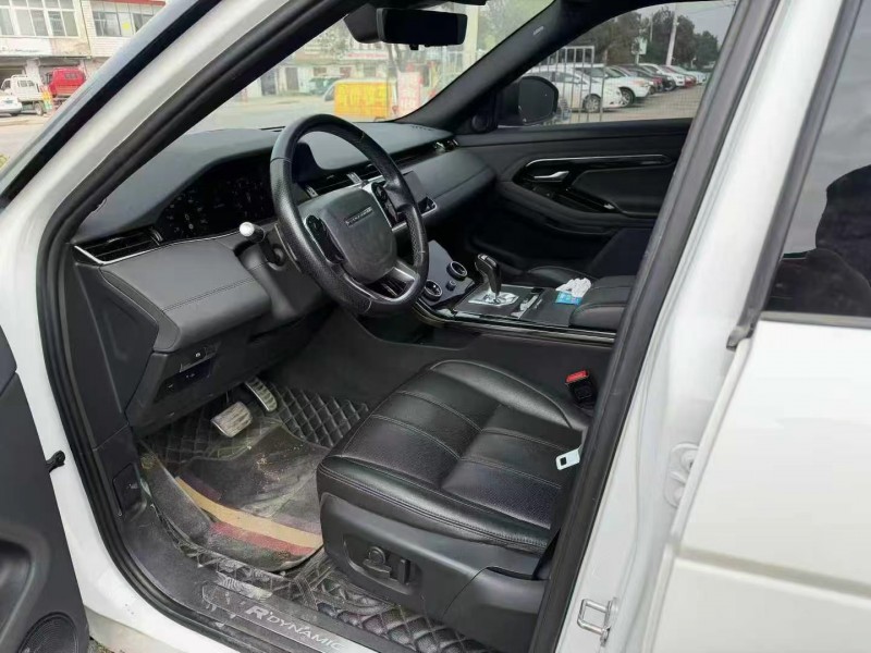 安阳20年路虎揽胜极光(进口)3