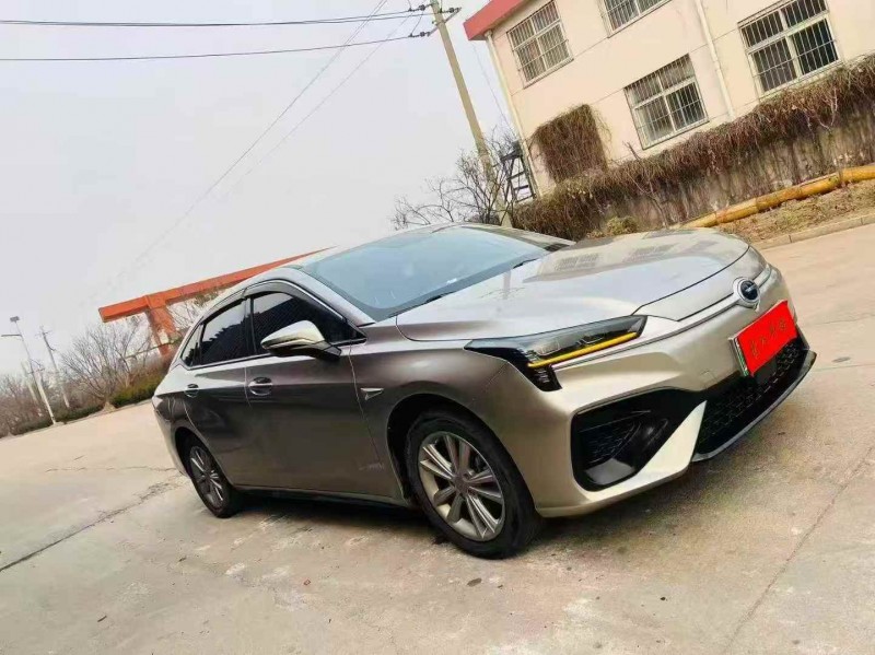 青島23年傳祺埃安S2