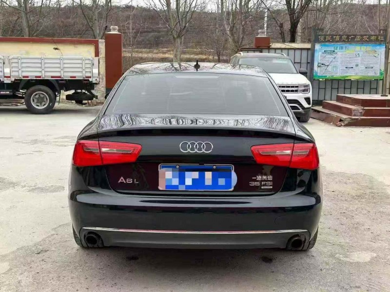 济宁15年奥迪A6L9