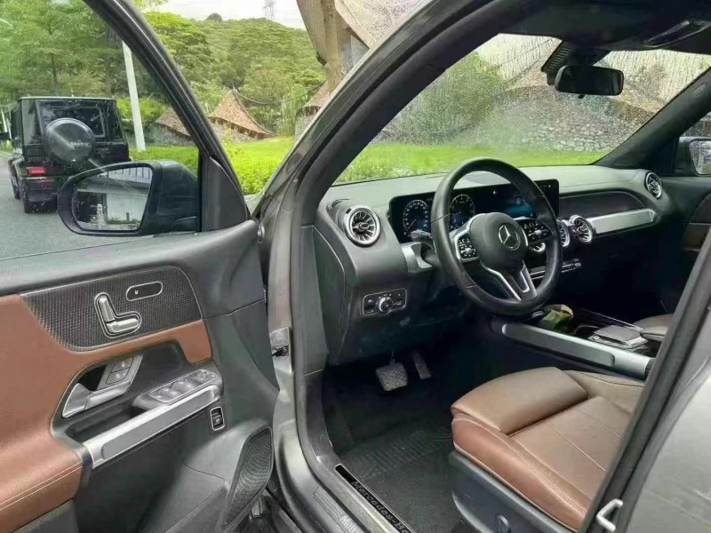 广州21年奔驰GLB4