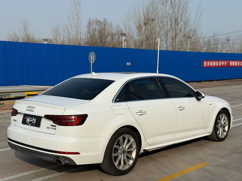 青岛18年奥迪A4L8