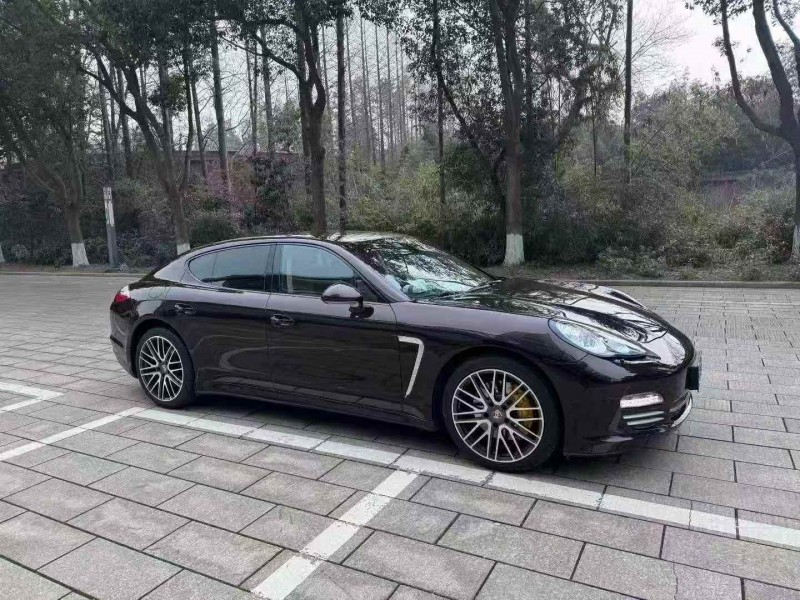 淮安13年保時捷帕拉梅拉2