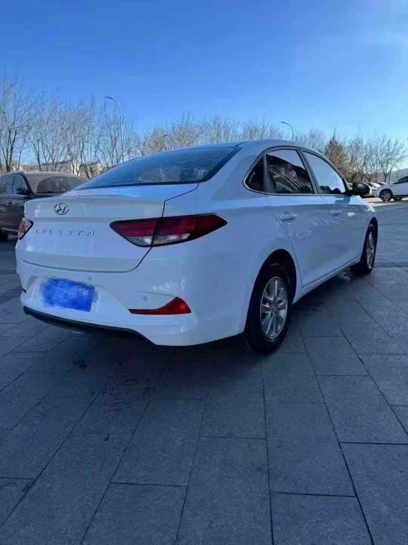 邢台22年现代悦动7