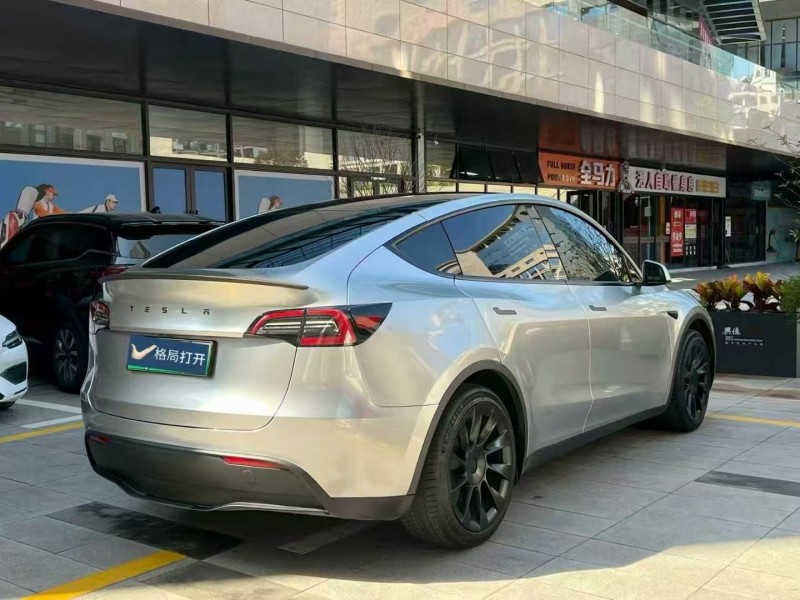 深圳23年特斯拉MODEL Y8