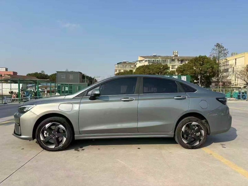 温州24年北汽新能源EU系列6