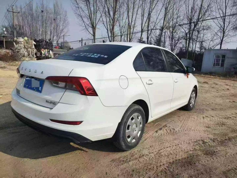 西安21年斯柯达昕锐9