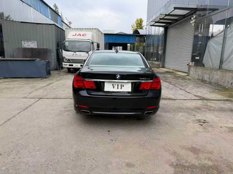 徐州13年宝马7系9