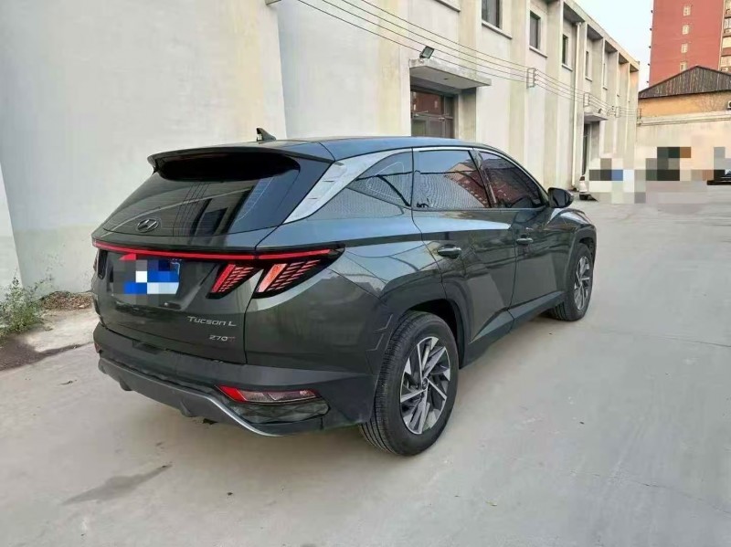 保定21年现代途胜7