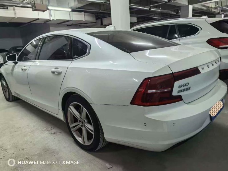 济宁18年沃尔沃S906