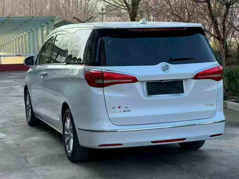 东营19年别克GL89