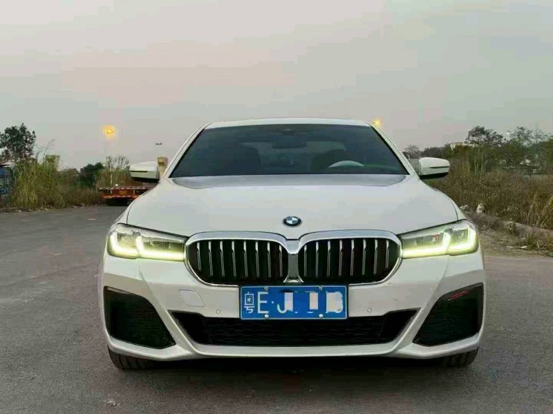 北海22年宝马5系1