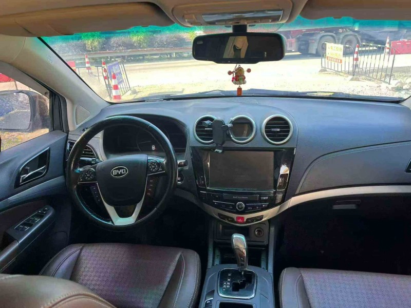 贵港15年比亚迪S75