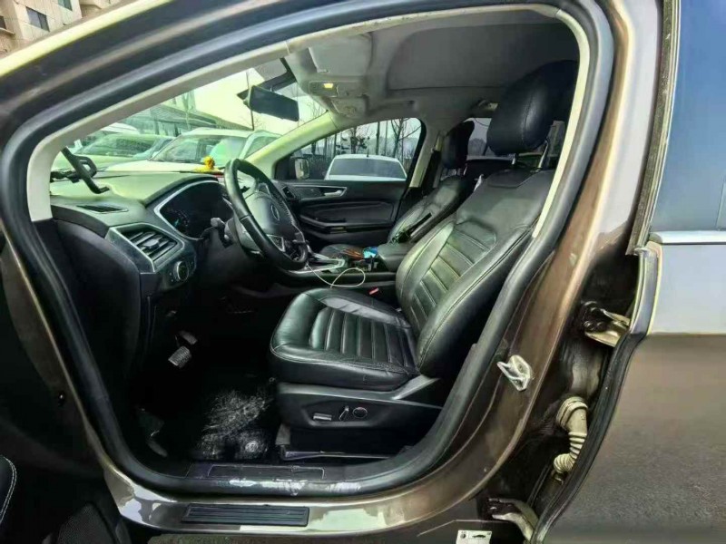 东营16年福特锐界5