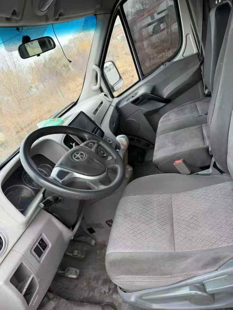 济宁21年江淮星锐6