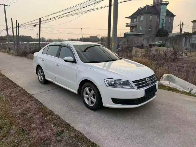 绍兴17年大众朗逸2