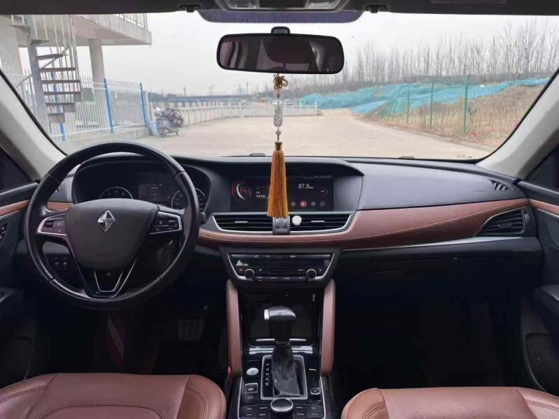 新乡17年宝沃BX75