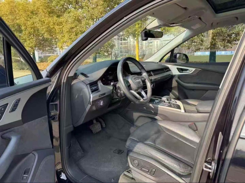 淮安18年奥迪Q77