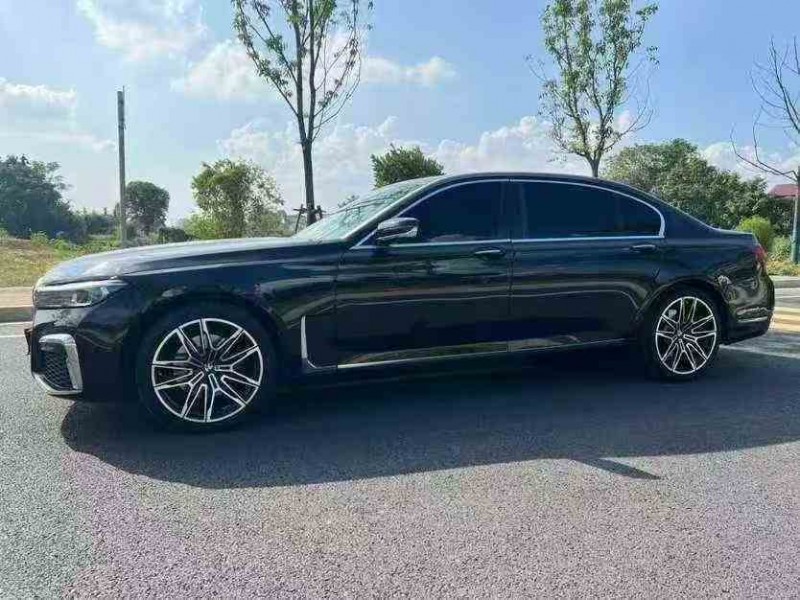 赣州10年宝马7系2