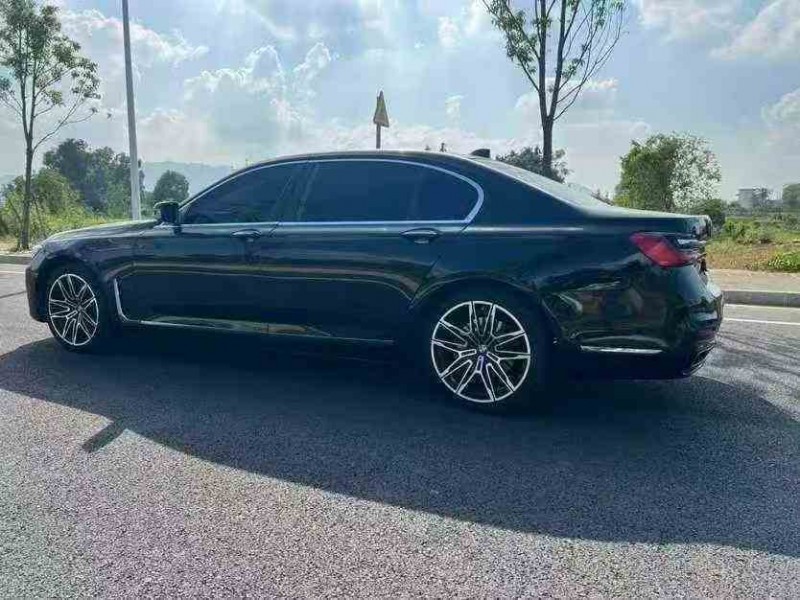 赣州10年宝马7系3