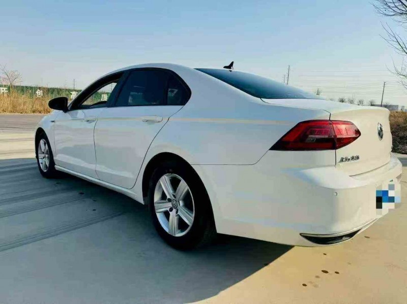 泰安22年大众凌渡7