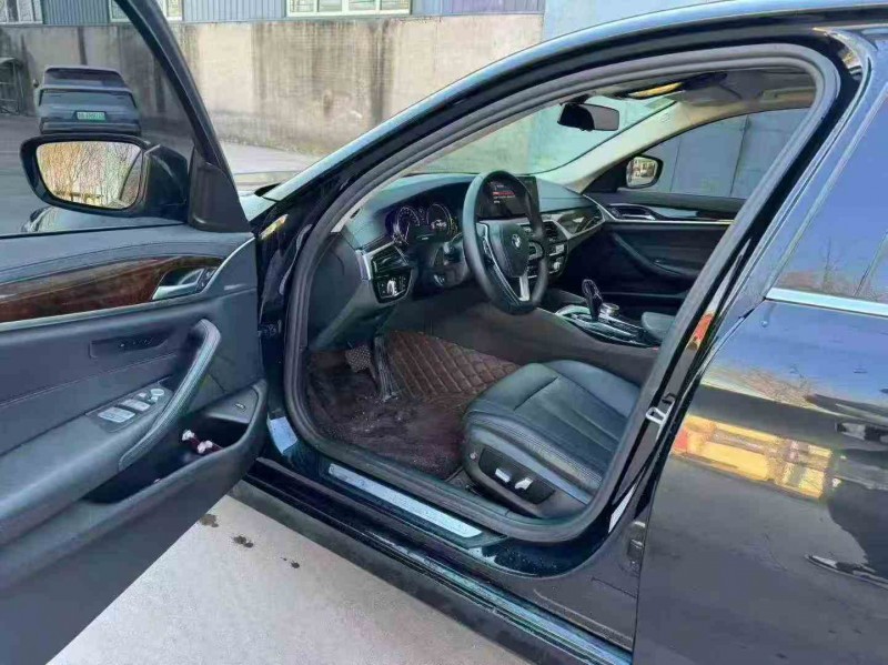 承德18年宝马5系9