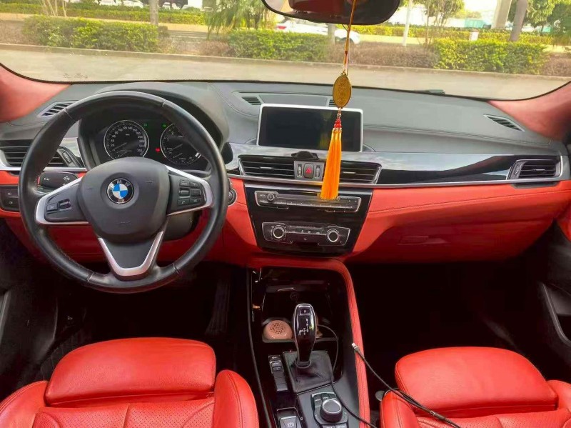 三明19年宝马X26