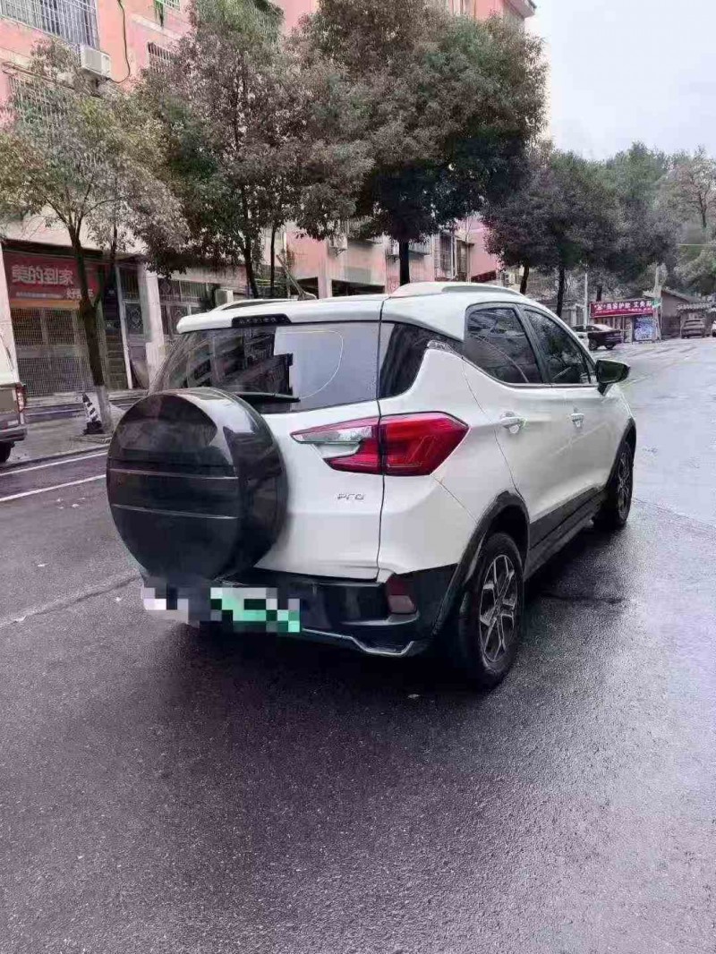 长沙22年比亚迪元7