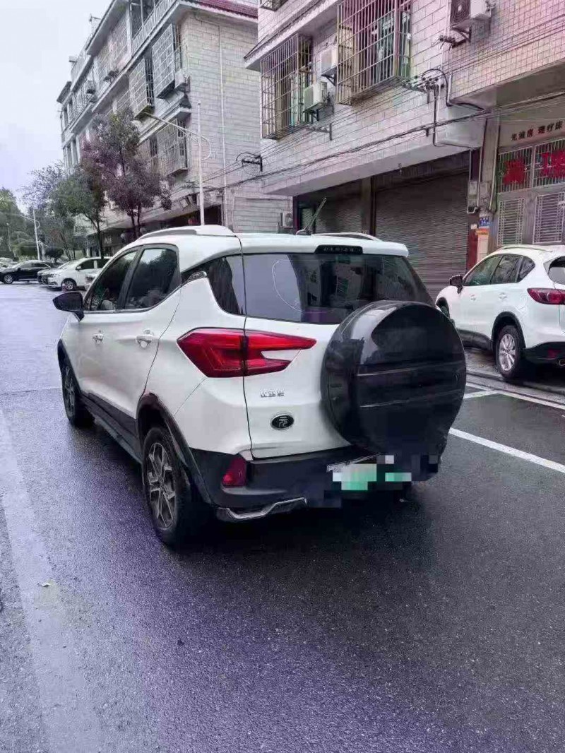 长沙22年比亚迪元9