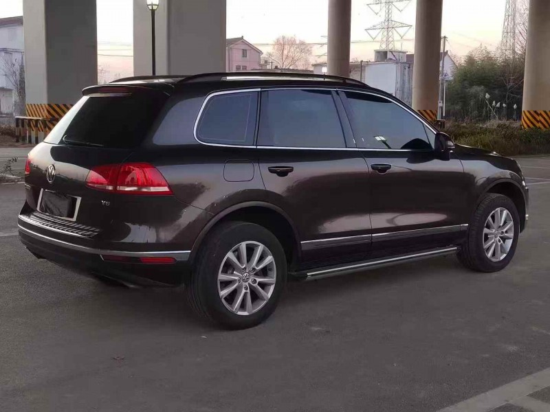 衢州17年大众途锐7