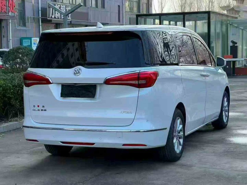 济宁19年别克GL86