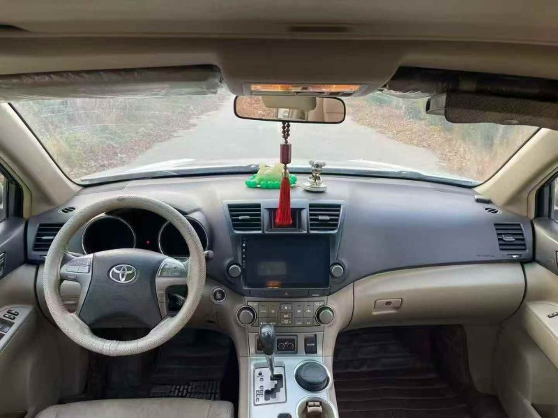 淮北12年丰田汉兰达7