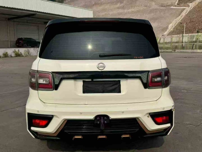 重庆19年日产途乐5