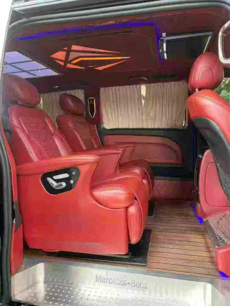 汕头19年奔驰威霆4