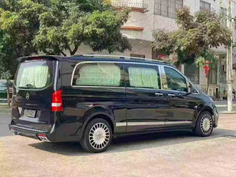 汕头19年奔驰威霆6