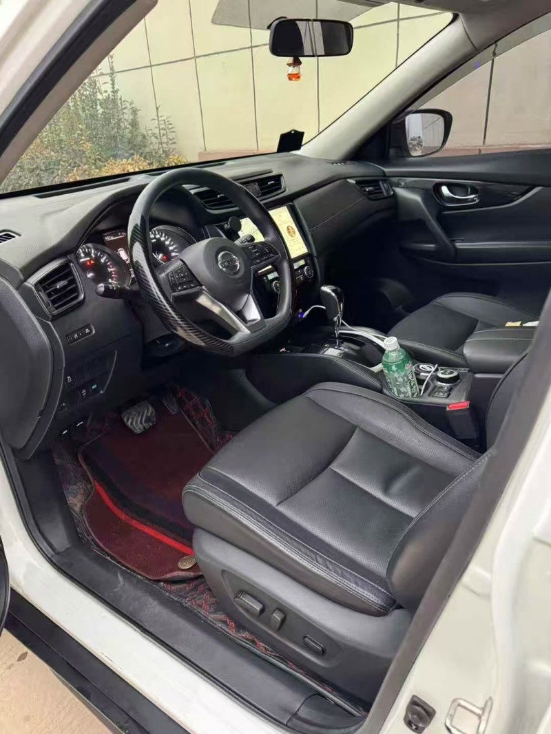 菏泽18年日产奇骏6