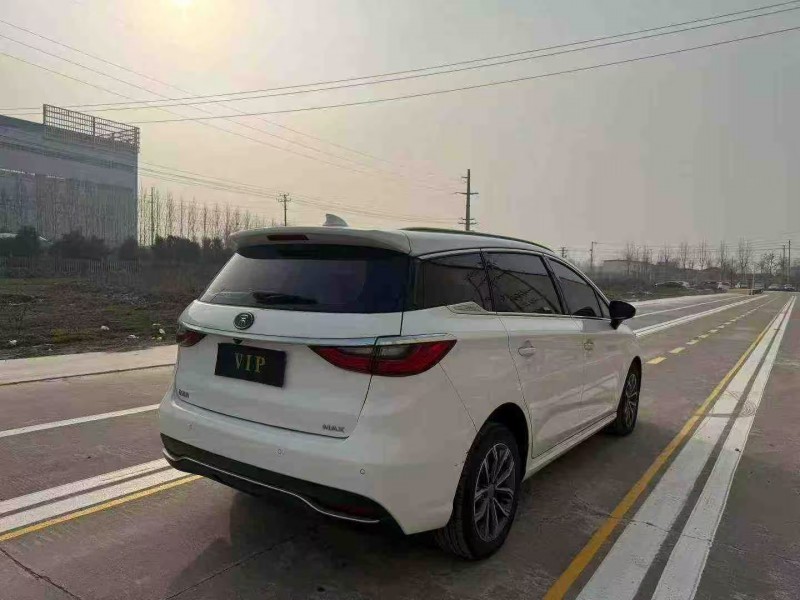 菏泽19年比亚迪宋7