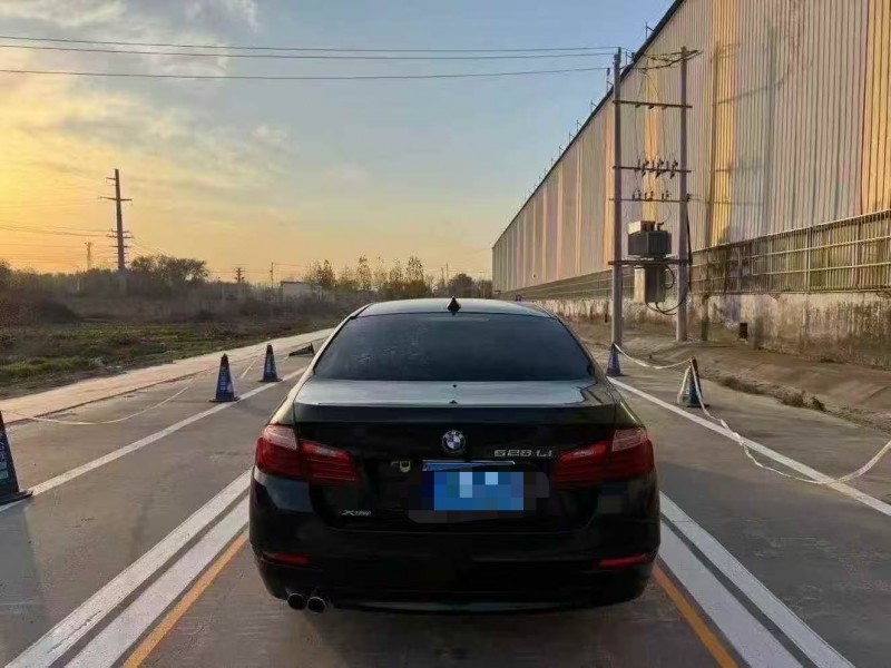 菏泽15年宝马5系9