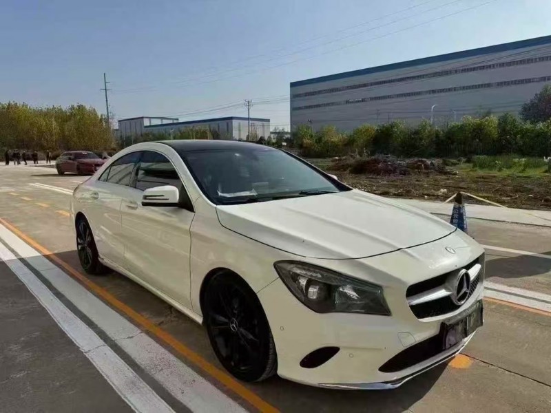 菏泽17年奔驰CLA2
