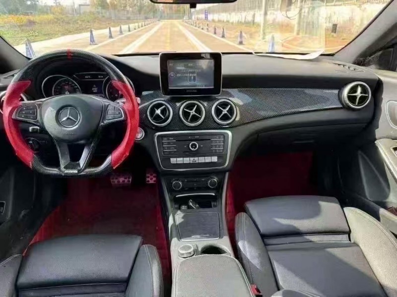 菏泽17年奔驰CLA4