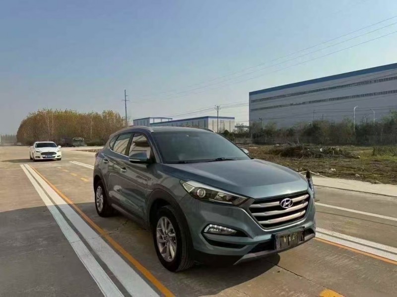 菏泽16年现代途胜2