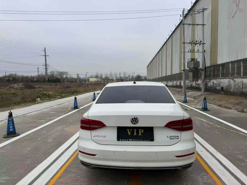 菏泽19年大众朗逸9