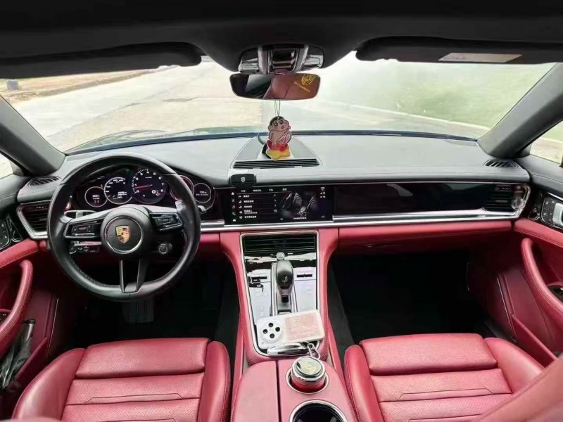 深圳22年保时捷帕拉梅拉5