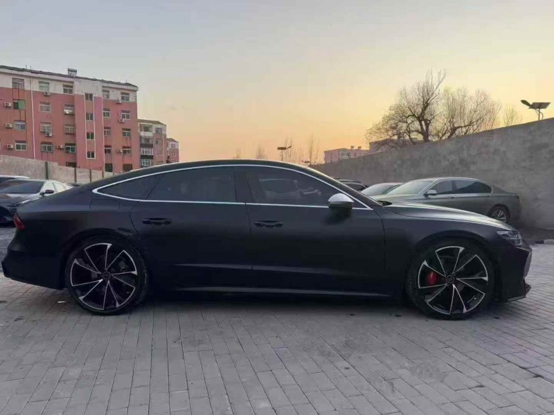 承德21年奥迪A7L8