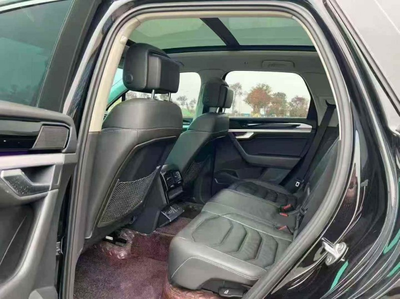 淮安20年大众途锐9